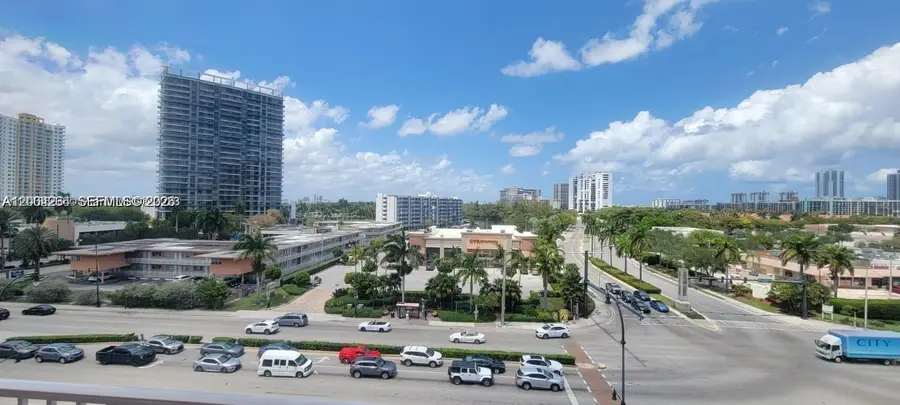2200 E Hallandale Beach Blvd #303, Hallandale Beach, FL 33009 - #2