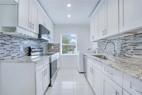 5222 SW 139th Pl, Miami, FL 33175