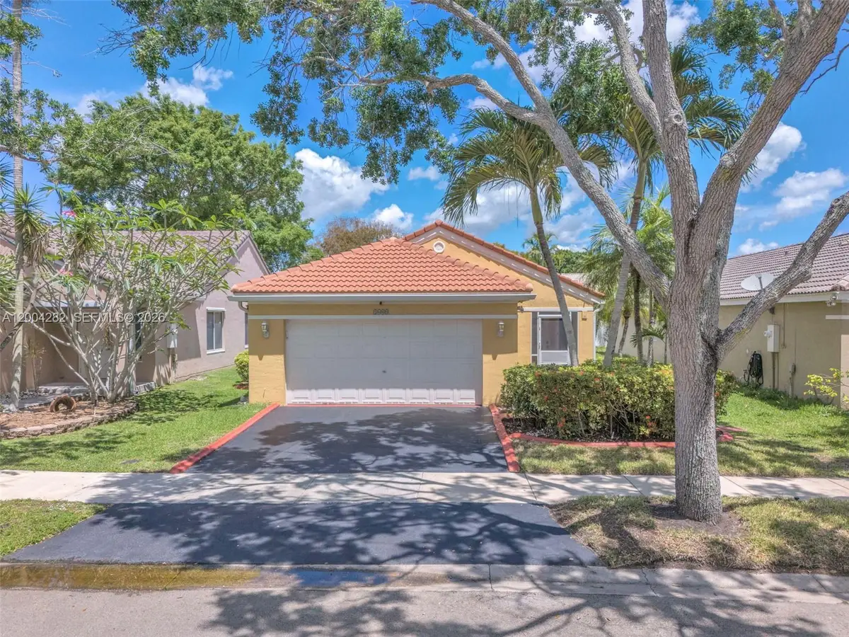 1600 S Salerno Cir, Weston, FL 33327 - #1