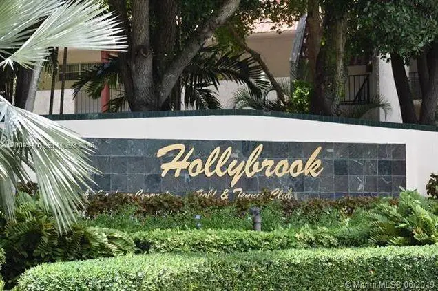 8962 S Hollybrook Blvd #202, Pembroke Pines, FL 33025 - #2