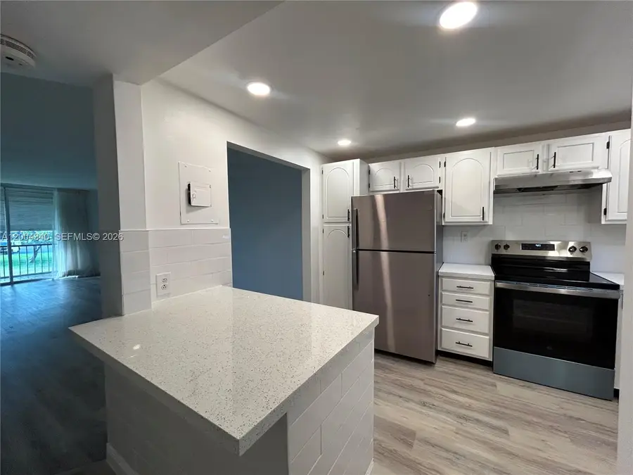 8962 S Hollybrook Blvd #202, Pembroke Pines, FL 33025 - #3