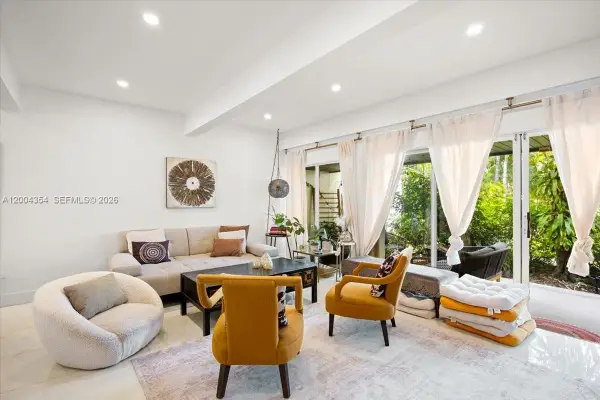 19220 NE 25th Ave #274B, Miami, FL 33180