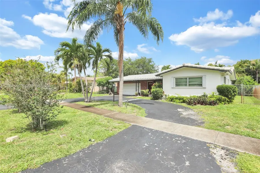 4201 Mckinley St, Hollywood, FL 33021 - #2