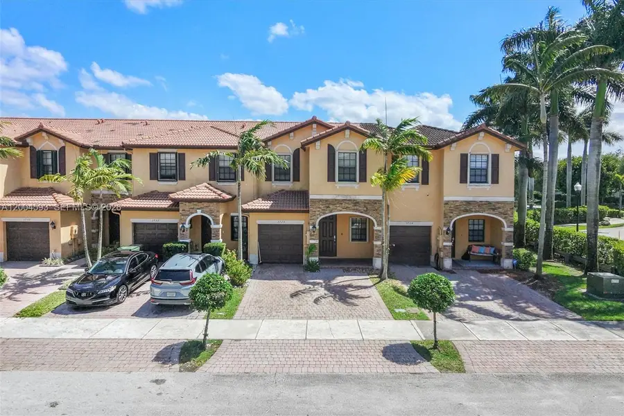 3728 NE 3rd Ct, Homestead, FL 33033 - #2