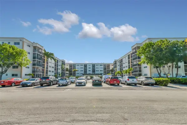 220 SW 9th Ave #501, Hallandale Beach, FL 33009