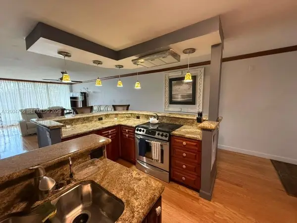 2691 S Course Dr #202, Pompano Beach, FL 33069