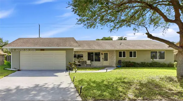 1200 Rowayton Circle, Wellington, FL 33414