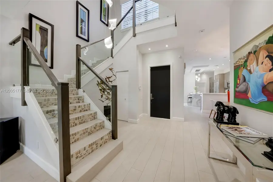 1366 W Harbor Vw W, Hollywood, FL 33019 - #2