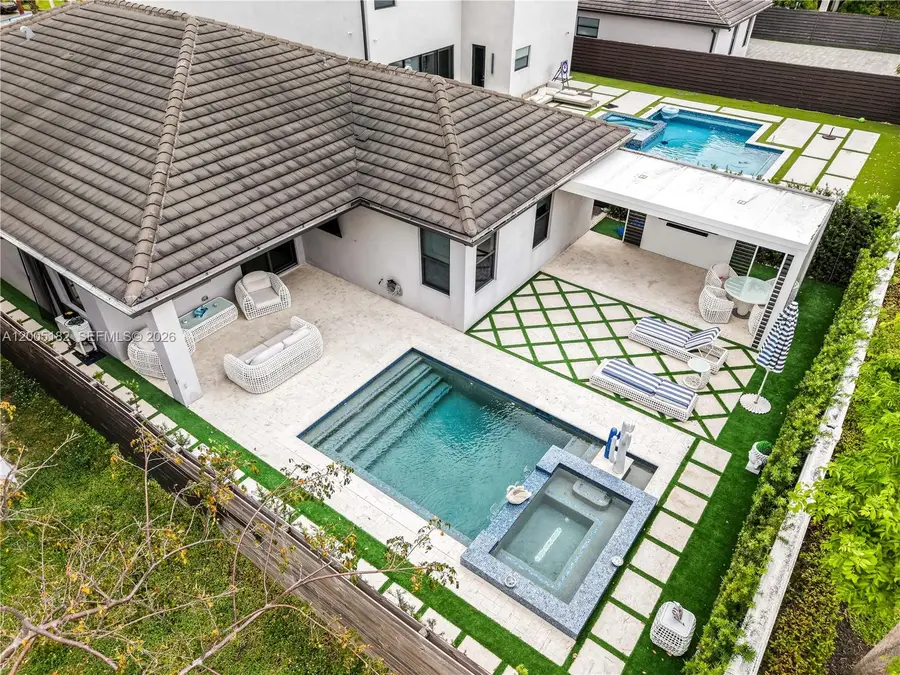 16051 NW 87th Ct, Miami Lakes, FL 33018 - #2