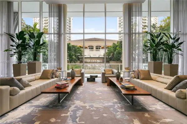 21150 Point Pl #LPH 2902, Aventura, FL 33180