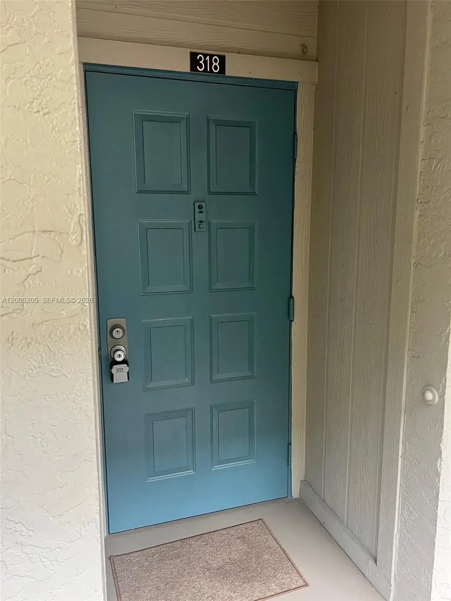 1101 Colony Point Cir #318, Pembroke Pines, FL 33026 - #3