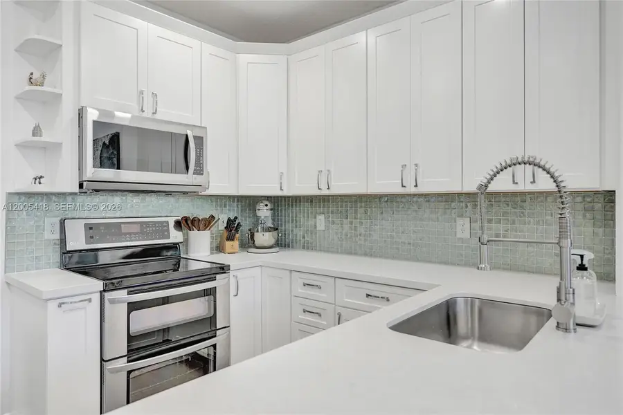 1062 SW 158th Ave, Pembroke Pines, FL 33027 - #3