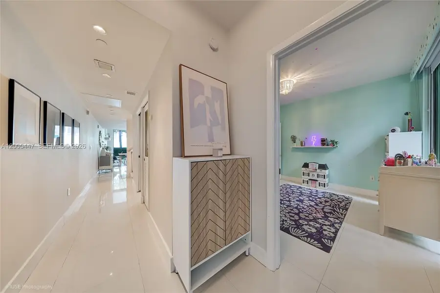 6000 Collins Ave #118, Miami Beach, FL 33140 - #2