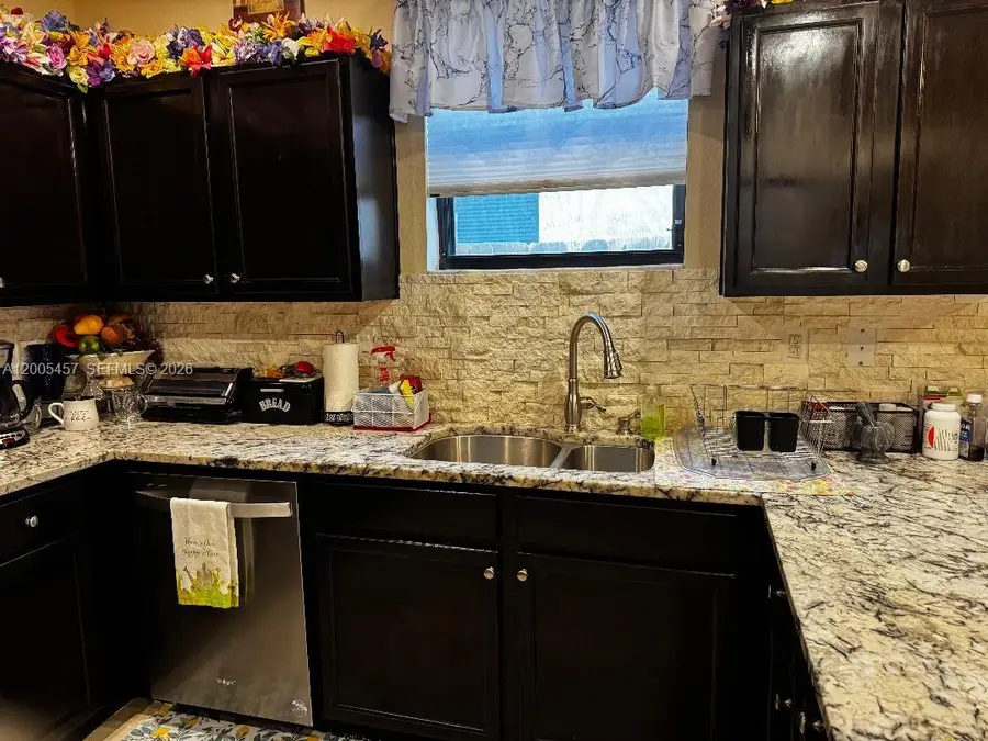 595 SE 33rd Ter, Homestead, FL 33033 - #2