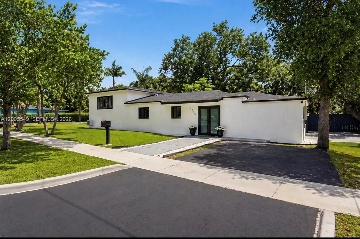 1810 NE 161st St, North Miami Beach, FL 33162 - #1
