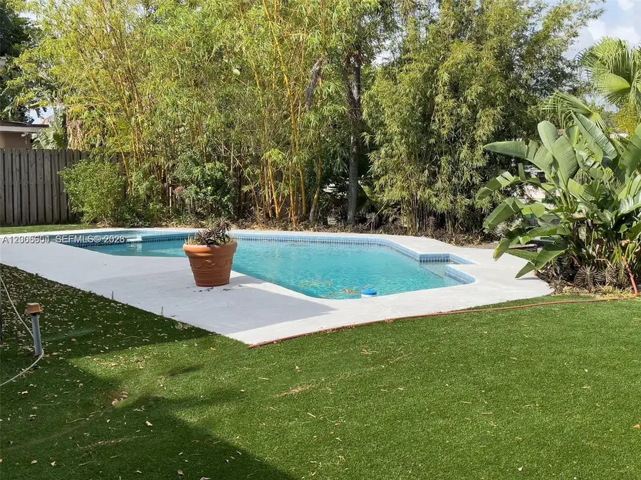 4401 NE 15th Ter, Oakland Park, FL 33334 - #2