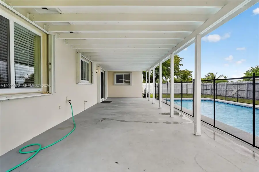 341 NW 15th St, Homestead, FL 33030 - #2