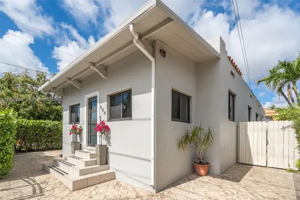 944 SW 10th Avenue, Miami, FL 33130