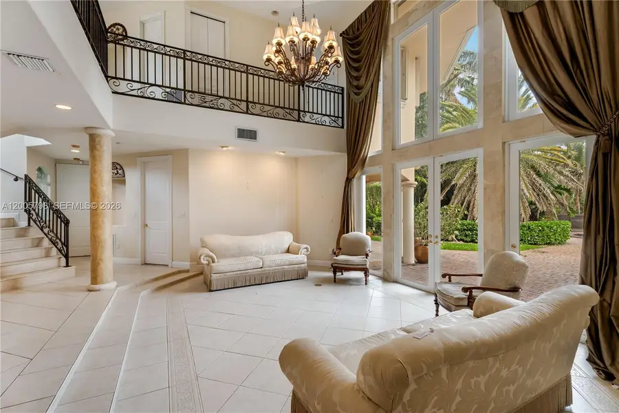 11071 SW 28th St, Miami, FL 33165 - #2