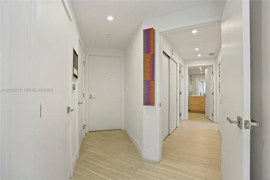 16385 NE Biscayne Blvd #1601+2 Parkings, North Miami Beach, FL 33160 - #2