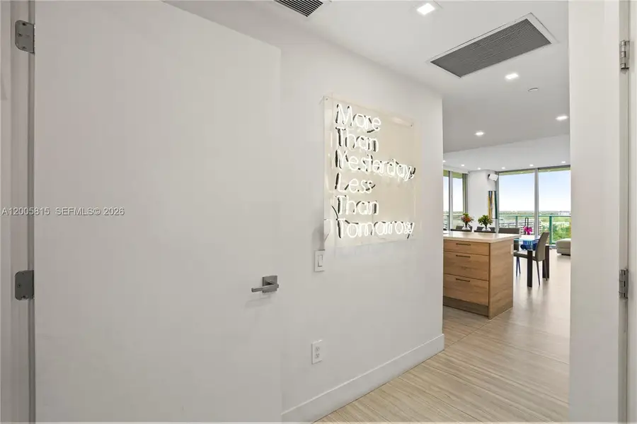 16385 NE Biscayne Blvd #1601+2 Parkings, North Miami Beach, FL 33160 - #3