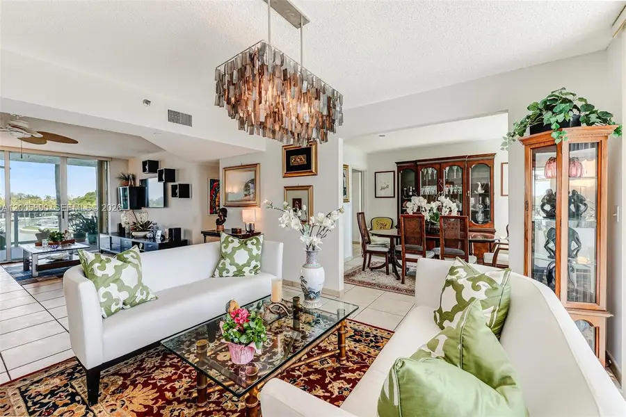 5900 Collins Ave #402, Miami Beach, FL 33140 - #2