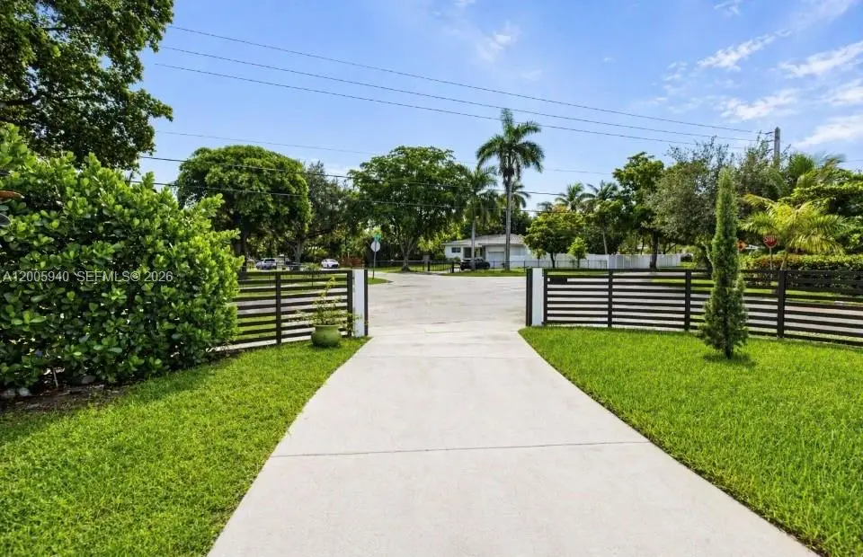 795 NE 146th St, North Miami, FL 33161 - #1