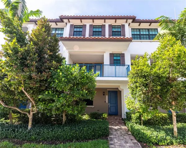 11348 SW 14th St, Pembroke Pines, FL 33025