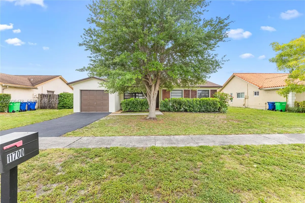 11700 NW 41st St, Sunrise, FL 33323 - #1