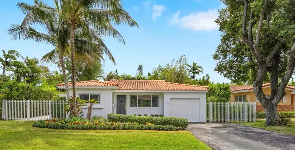 5750 SW 52nd Ter, South Miami, FL 33155