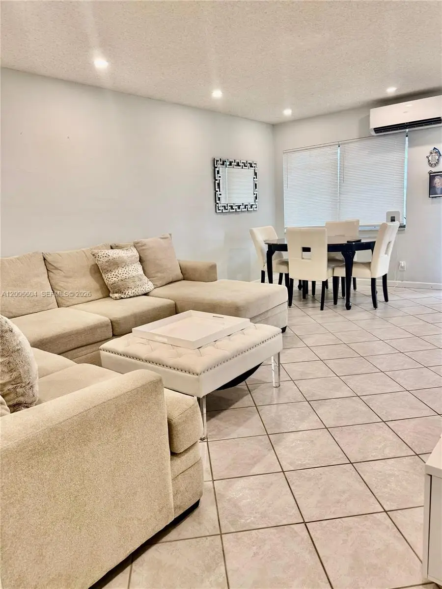 800 SW 11th Ave #19A, Hallandale Beach, FL 33009 - #1