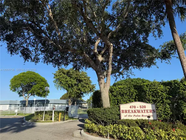 500 Executive Center Dr #1J, West Palm Beach, FL 33401