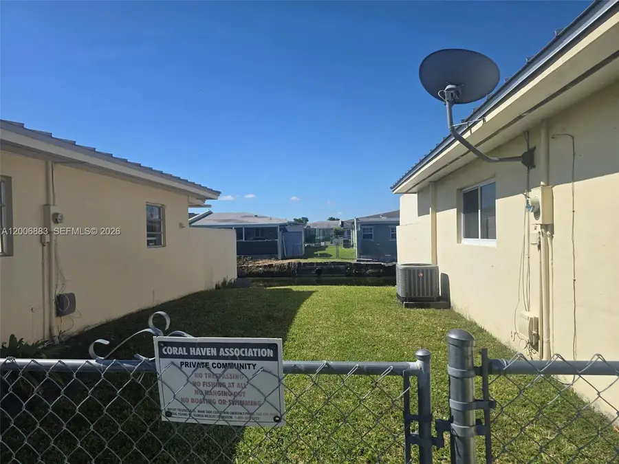 10106 SW 20th St, Miami, FL 33165 - #2