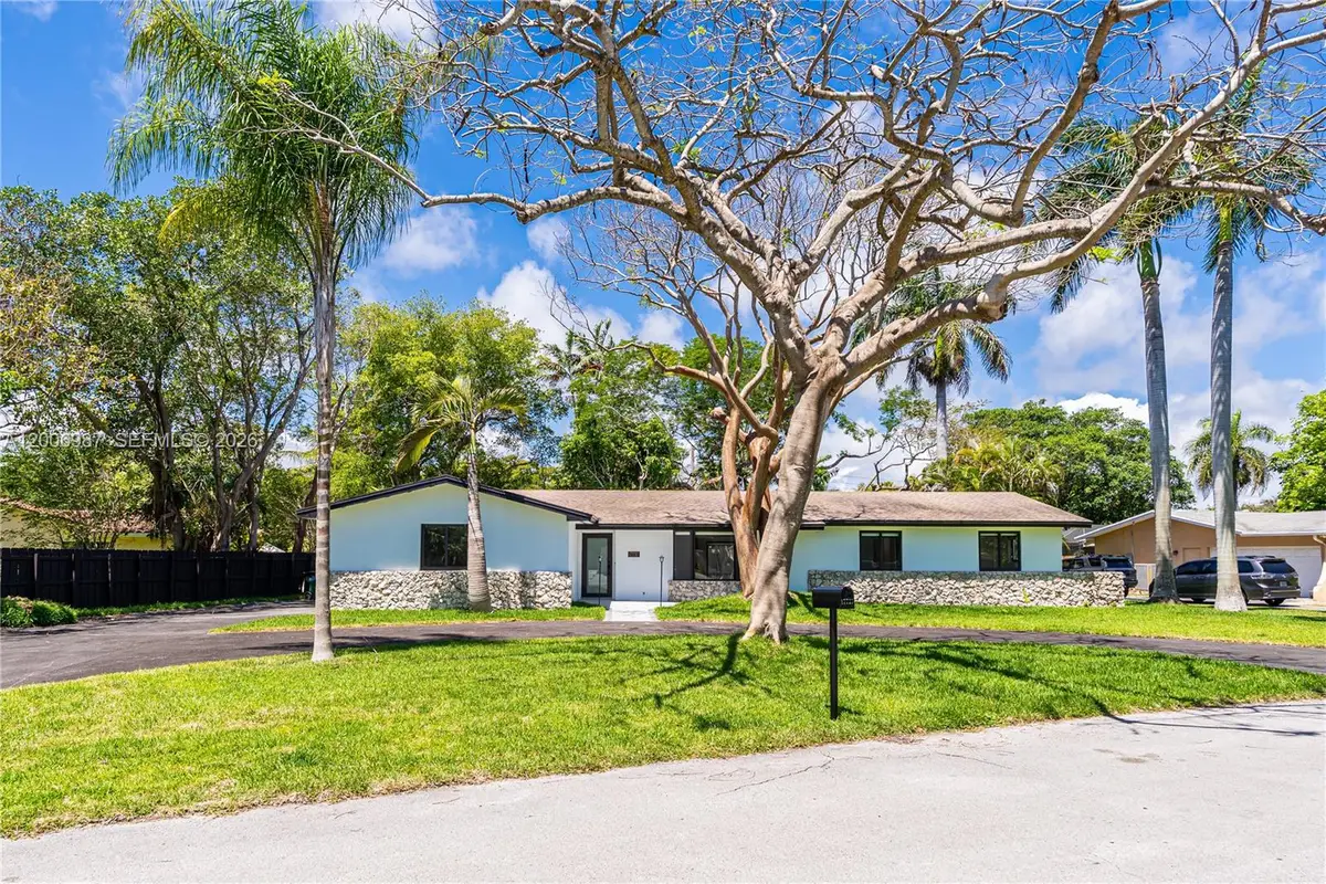 17737 SW 86th Ave, Palmetto Bay, FL 33157 - #1