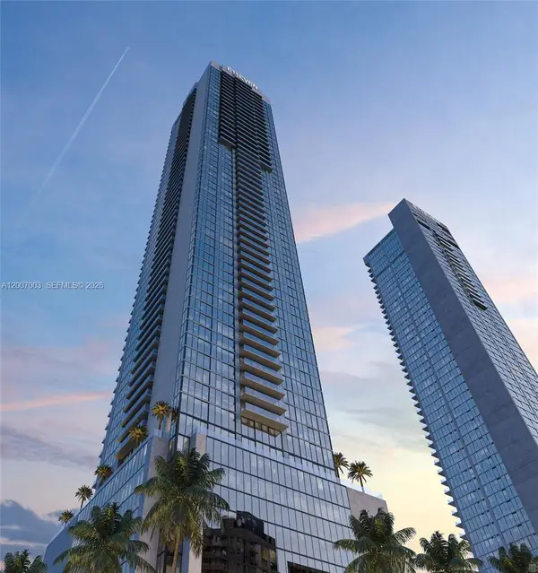 20 NE 11th St #4202, Miami, FL 33132