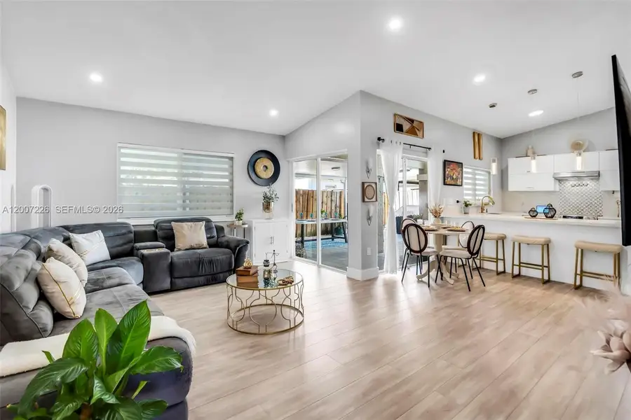 10048 SW 221st St, Cutler Bay, FL 33190 - #3