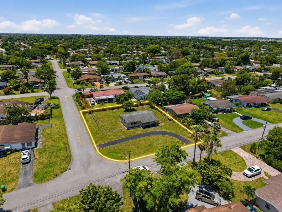 2724 Acapulco Dr, Miramar, FL 33023 - #2