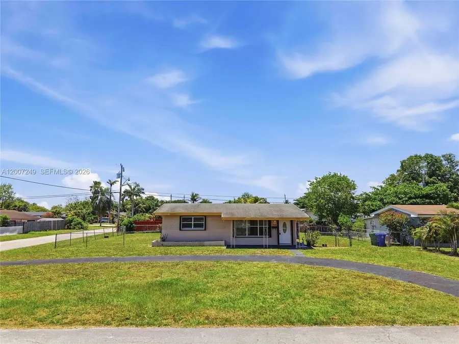 2724 Acapulco Dr, Miramar, FL 33023 - #3