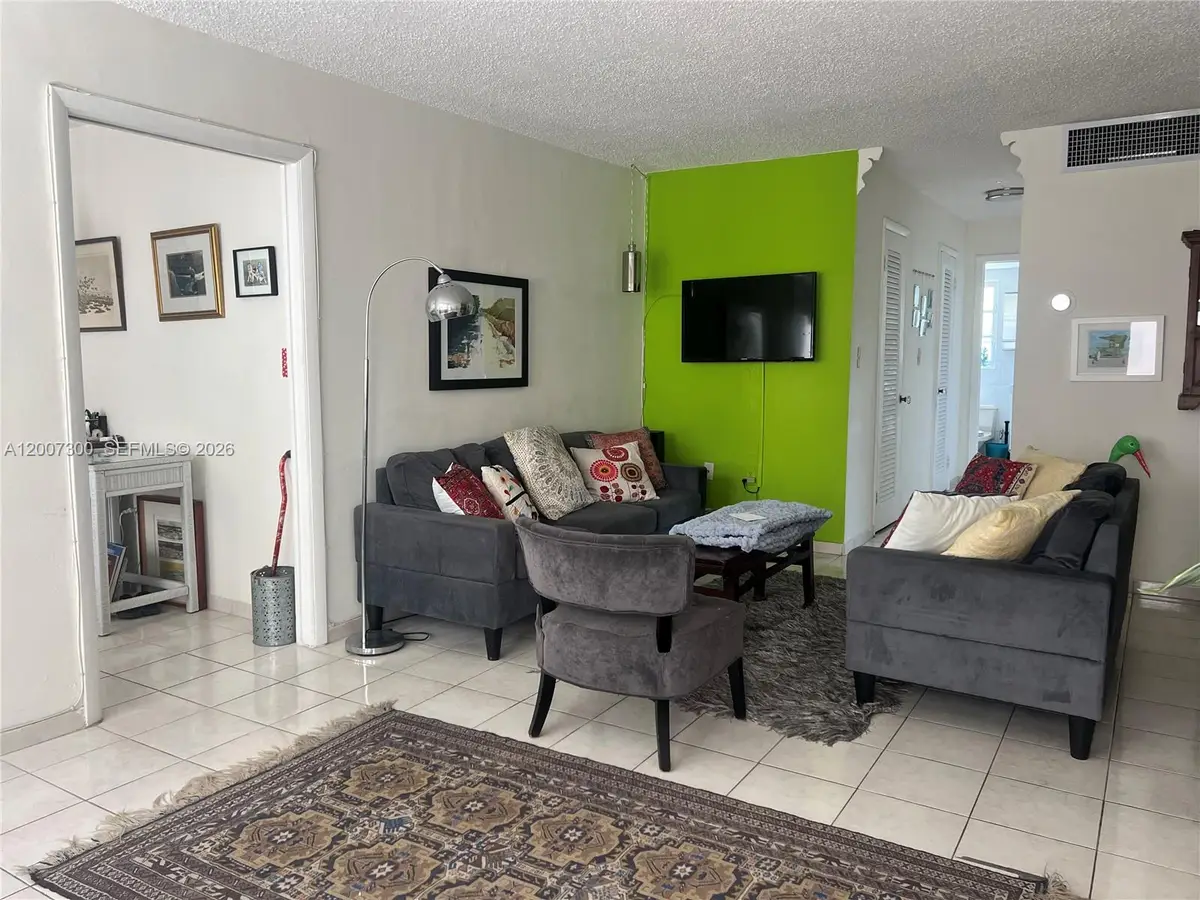 1820 James Ave #4E, Miami Beach, FL 33139 - #1