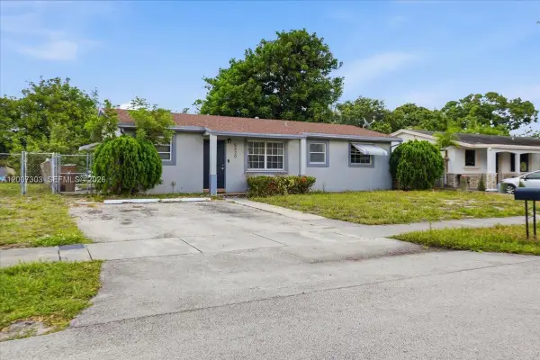 5320 NE 8th Ave, Deerfield Beach, FL 33064