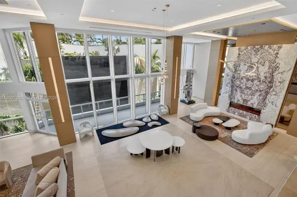 21205 Yacht Club Dr #605, Aventura, FL 33180
