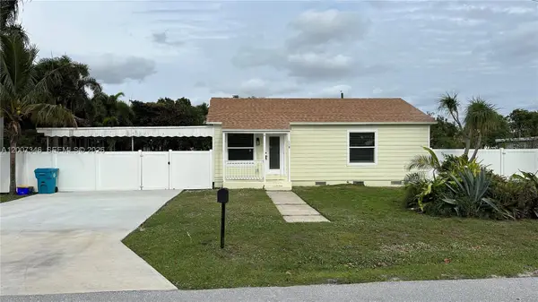 119 SW 8th Ave, Boynton Beach, FL 33435
