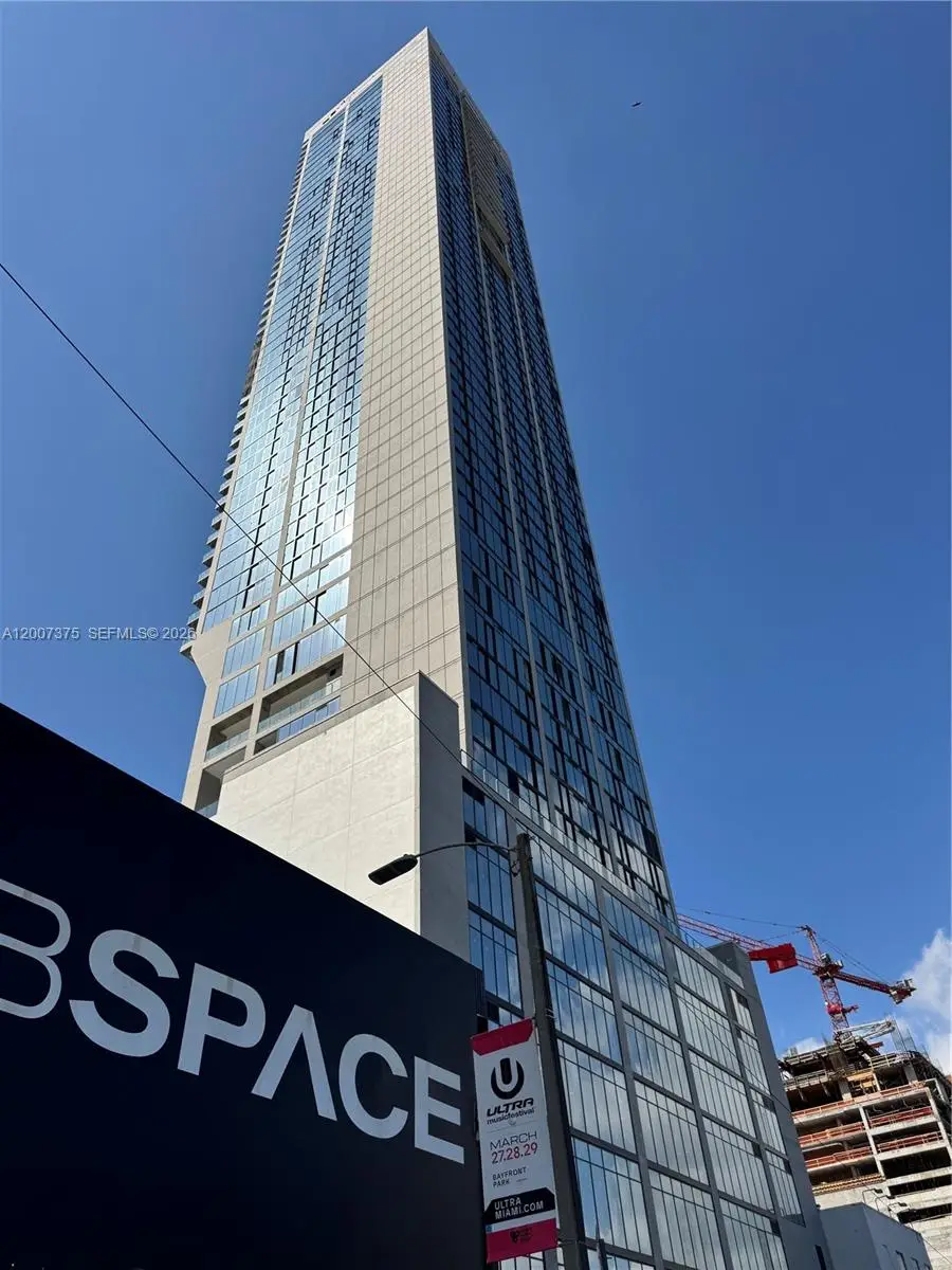 20 NE 11th St #3006B, Miami, FL 33132 - #1