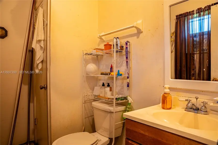 6924 Holly Creek Rd, Tangerine, FL 32798 - #2