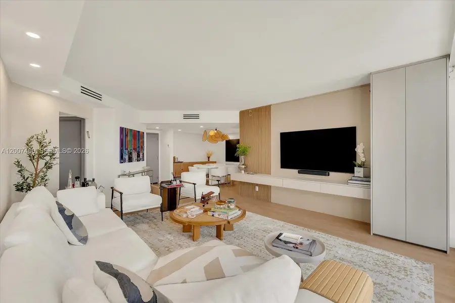 3640 Yacht Club Dr #310, Aventura, FL 33180 - #2