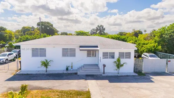 5290 Palm Ave, Hialeah, FL 33012