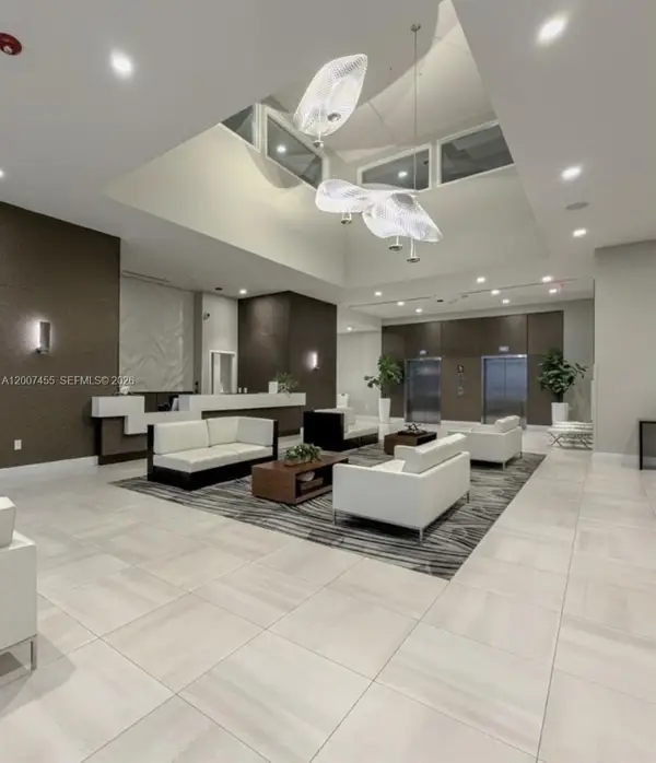 7825 NW 107th Ave #221, Doral, FL 33178