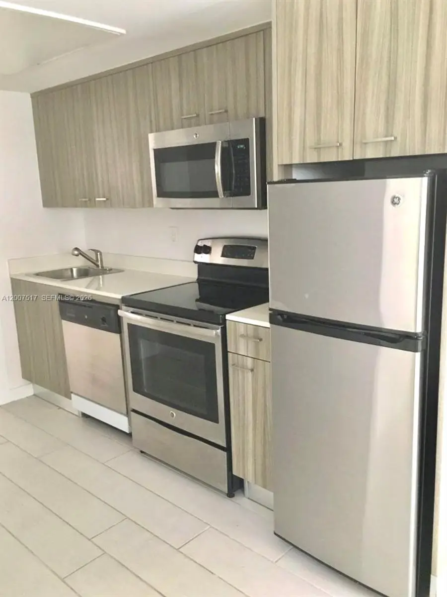 740 Meridian Ave #17, Miami Beach, FL 33139 - #3