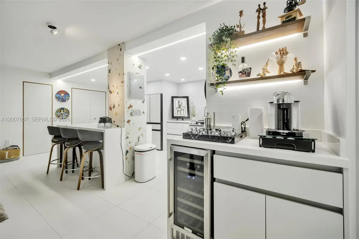 6801 Indian Creek Dr #304, Miami Beach, FL 33141 - #1