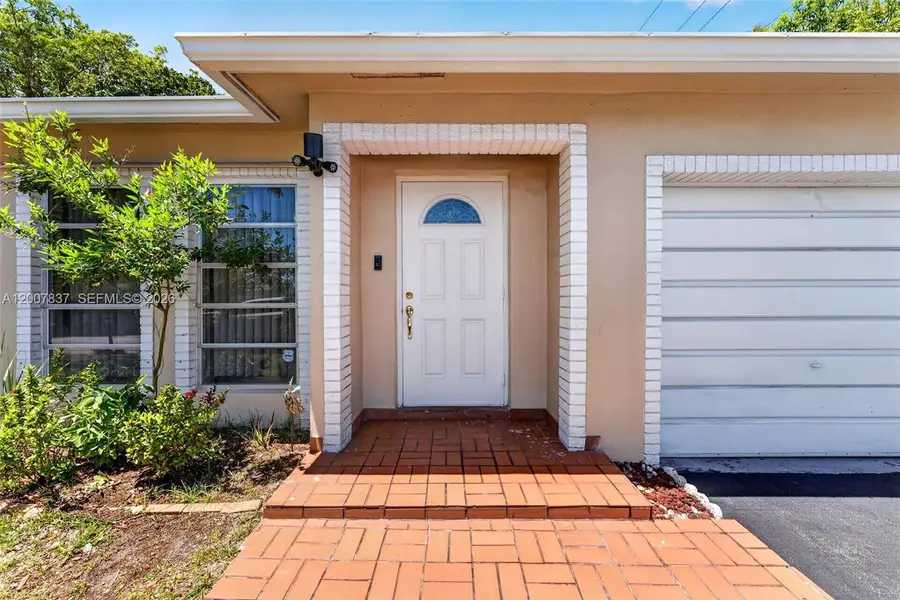 4921 NW 15th Ave, Deerfield Beach, FL 33064 - #2